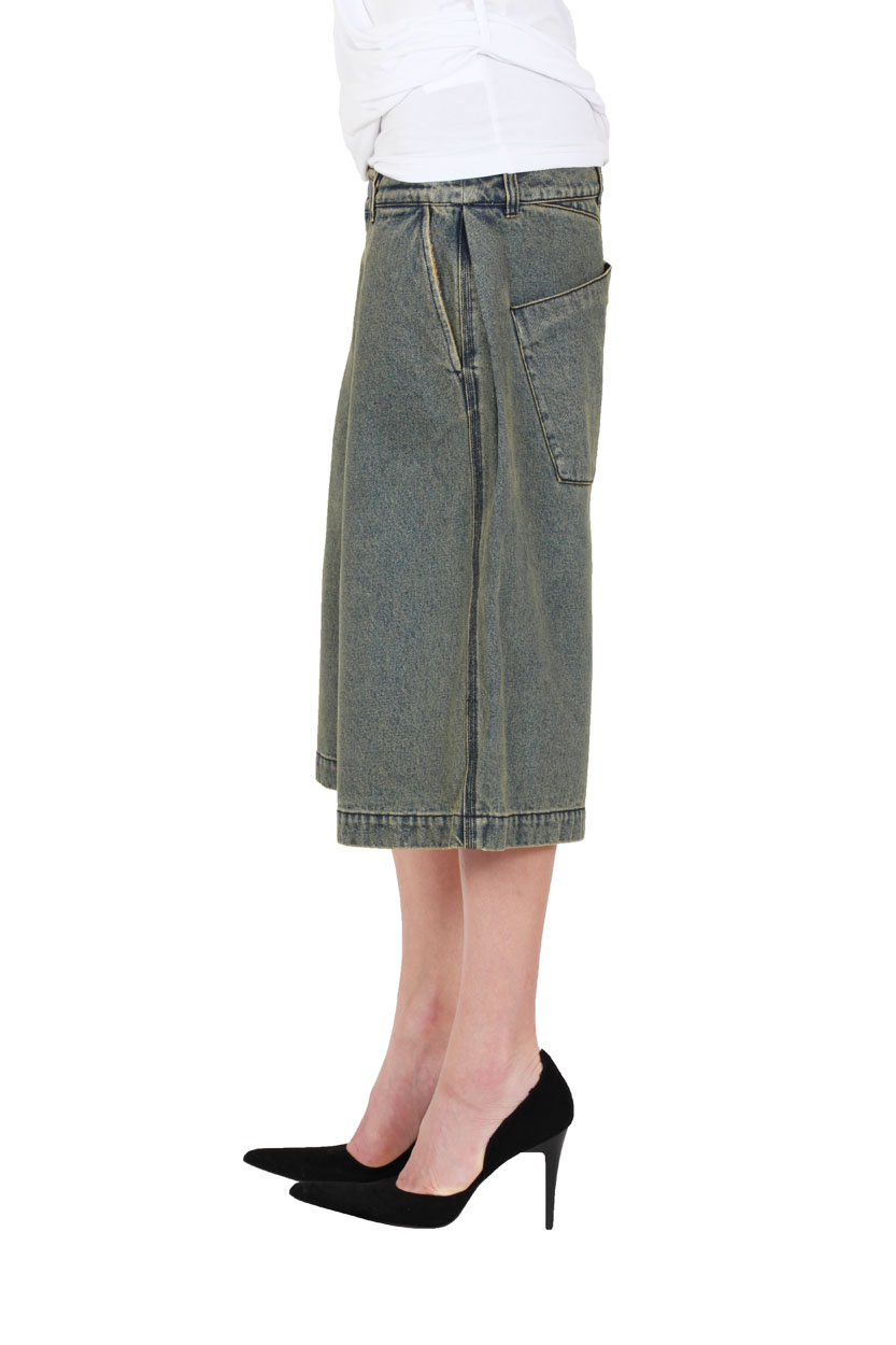 Over Knee shorts